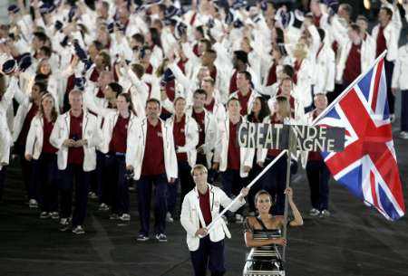 2004年雅典奥运会闭幕式，2004年雅典奥运会闭幕式中国的8分钟表演吗