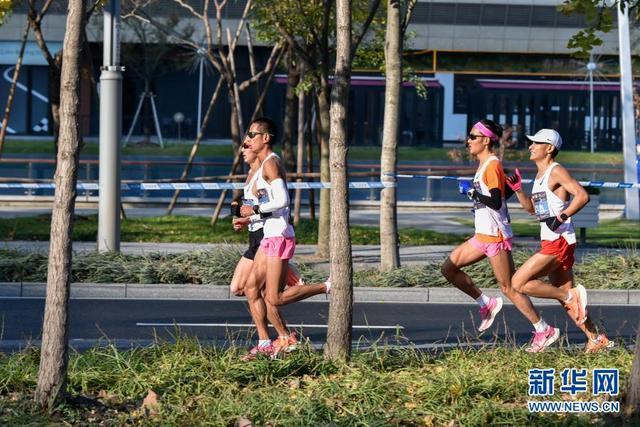 上海马拉松开跑，上海马拉松革新电气有限公司官网吗