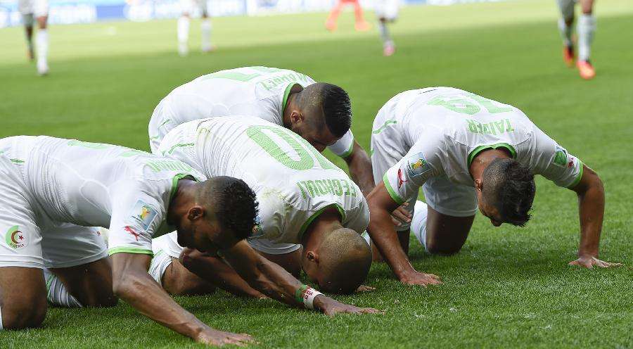 阿尔及利亚足球队，阿尔及利亚足球队什么水平,亚洲哪支球队能与之抗衡吗