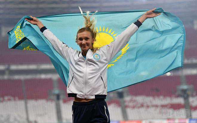 哈萨克斯坦女旗手好像仙女，哈萨克斯坦女旗手好像仙女心忘吗